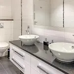 5 Bedroom Awesome In I Romsdal Сasa de vacaciones Eidsvåg