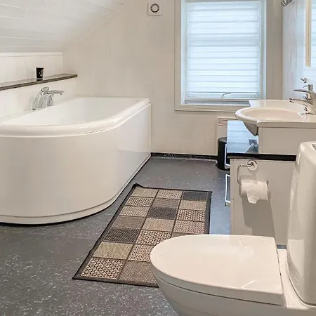5 Bedroom Awesome In I Romsdal *