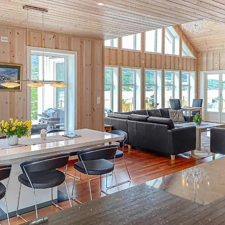 5 Bedroom Awesome In I Romsdal